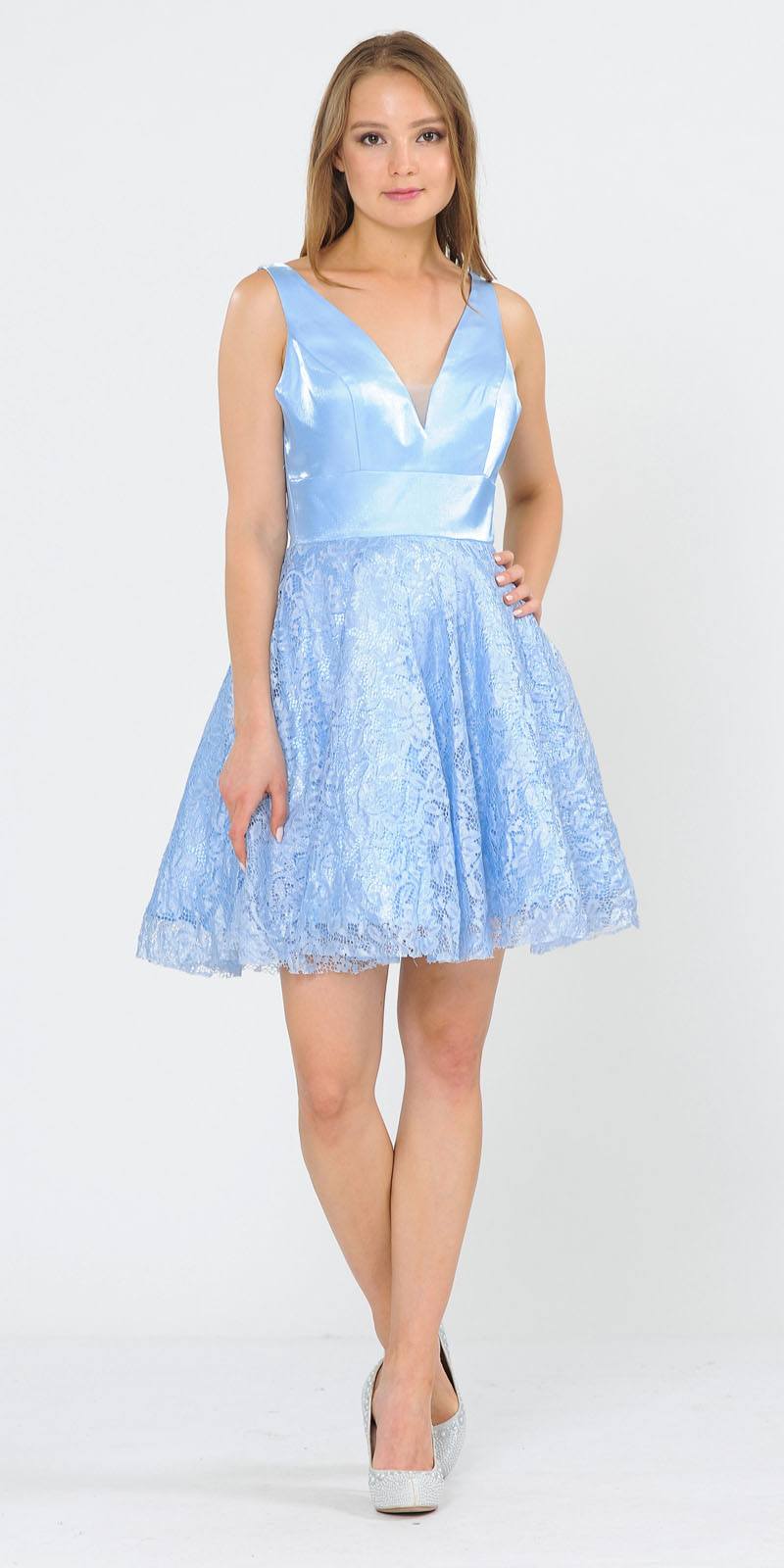 Baby Blue V-Neck Short Homecoming Dress with Pockets