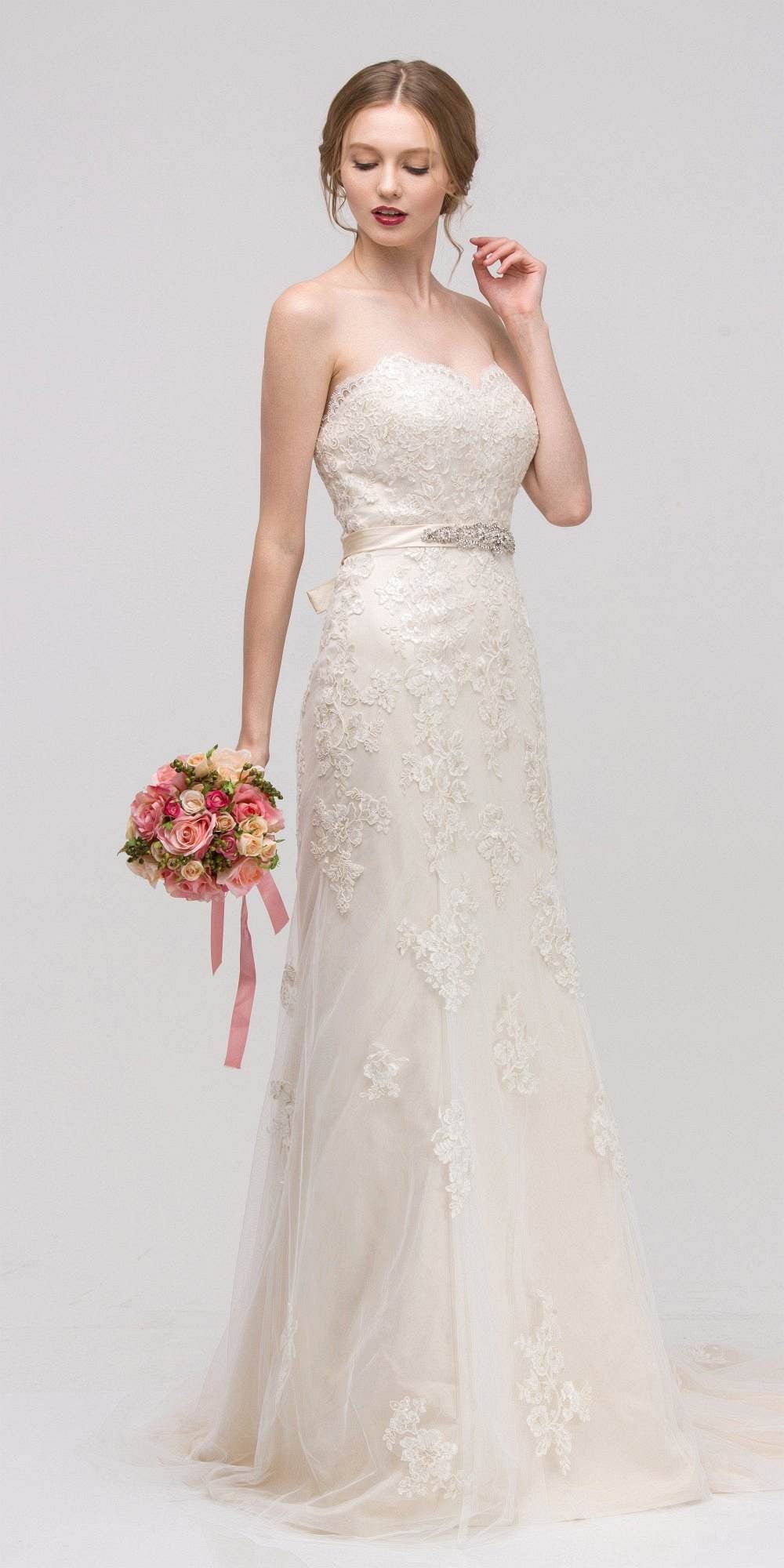 Sweetheart Neckline Fit and Flare Bridal Gown Embellished Waist Ivory/Gold