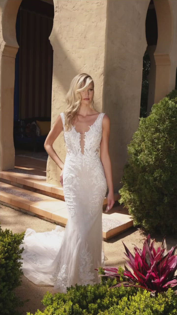 Andrea & Leo A1072W